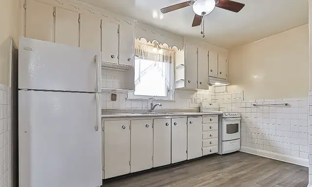 House for rent near UOIT/Durham College - Prime Location - Photo 5