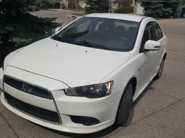 2015 Mitsubushi Lancer - Photo 2