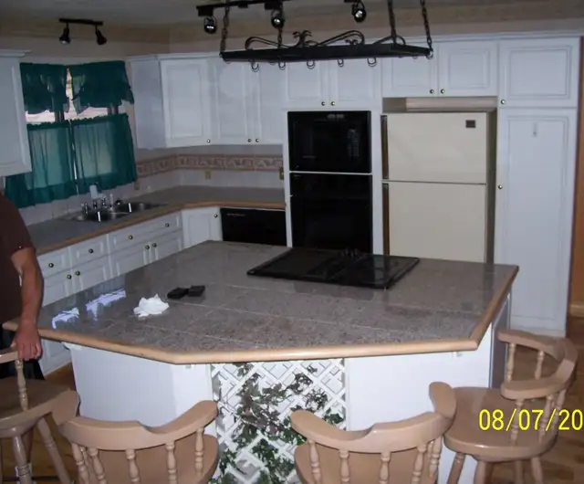 Edgemont NW upstairs room master ensuite incl utility EZtransit - Photo 5