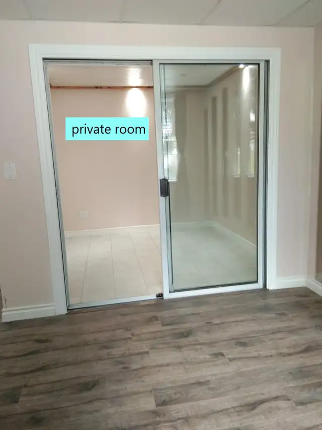 【2 BDRM   DEN PRIVATE BASEMENT UNIT CLOSE TO HOLLAND PARK】 - Photo 5