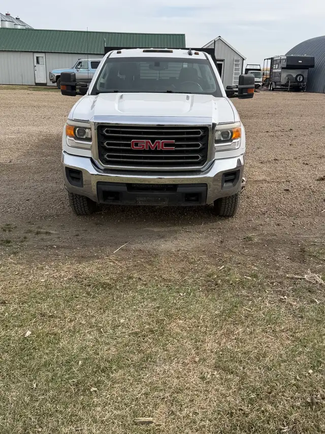 2015 GMC Sierra SLT Duramax Dually - Photo 5
