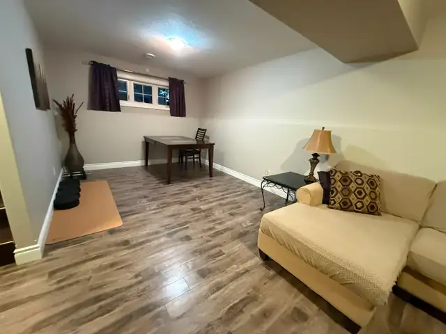Private room in a very clean and cozy Azilda home $800 - Photo 4