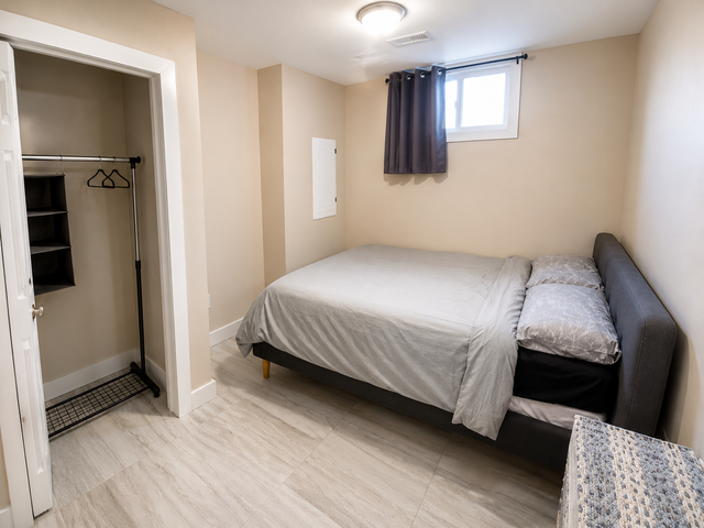 Modern Basement Apartment | Private Entrance | All Inclusive