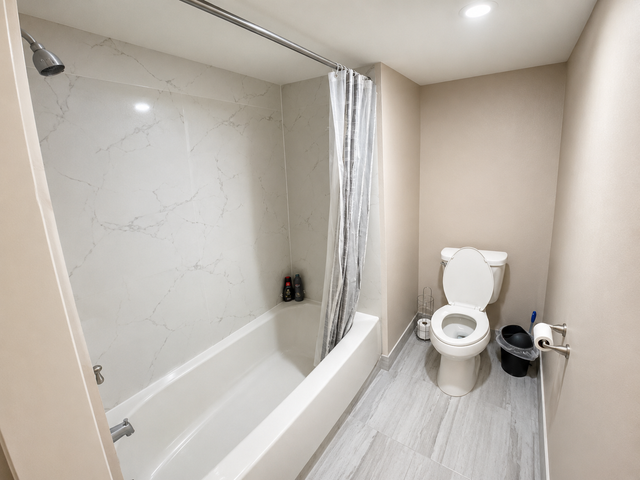 Modern Basement Apartment | Private Entrance | All Inclusive - Photo 2