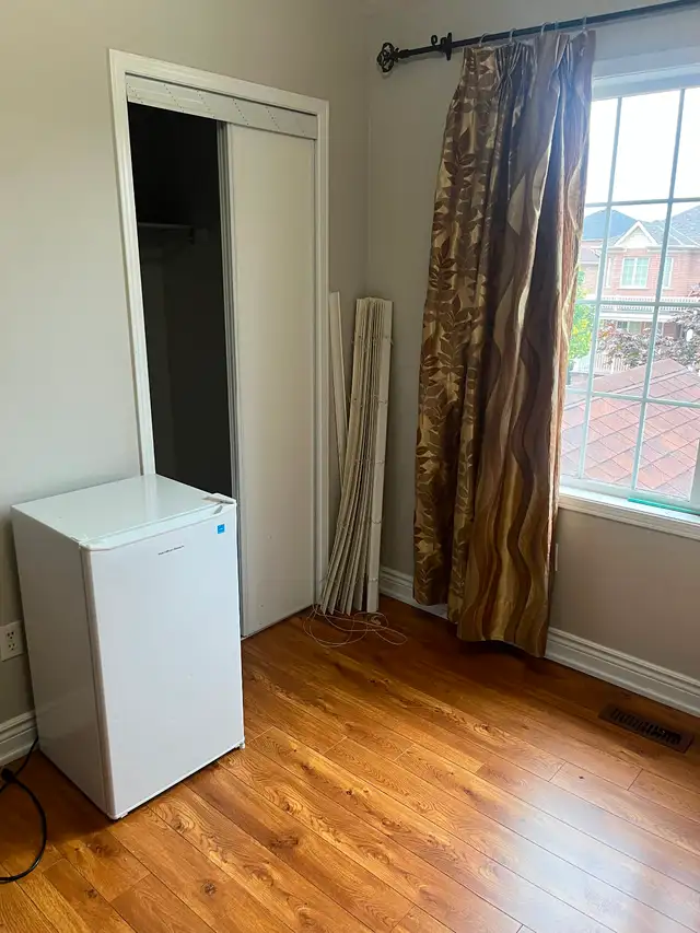 Furnished room for rent - Photo 2