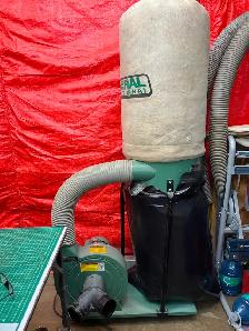 Dust collector