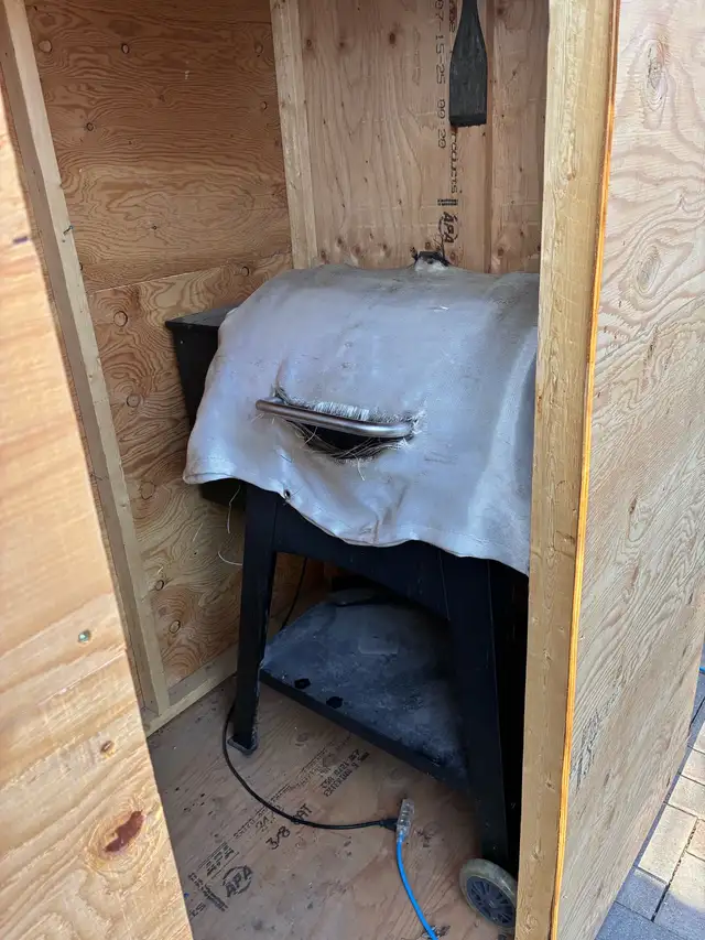 Smoke shack/storage shed - Photo 5