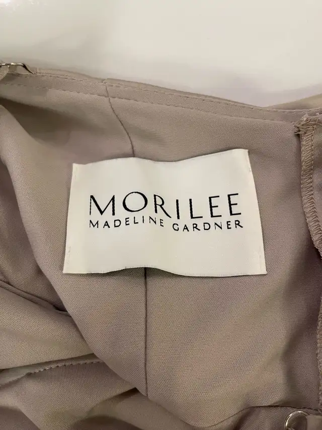 MORI LEE DRESS SIZE 8 LATTE COLOUR $200 - Photo 9