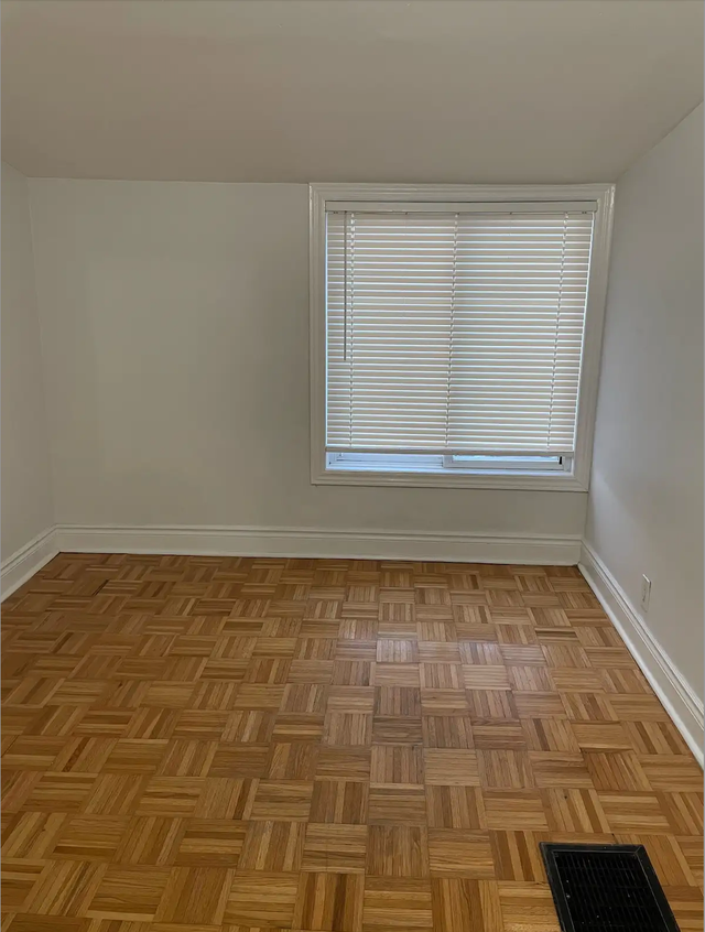2 Bedroom Apartment Bloorcourt Village - Photo 4