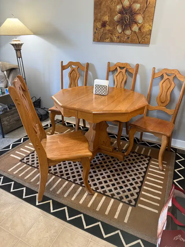 dining room table and chairs - Photo 2