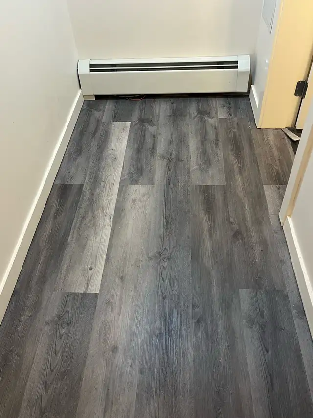 Downtown Apartment with Gym Availabe TODAY! - Photo 3