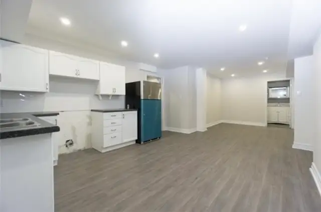 Bedroom for rent - Photo 5