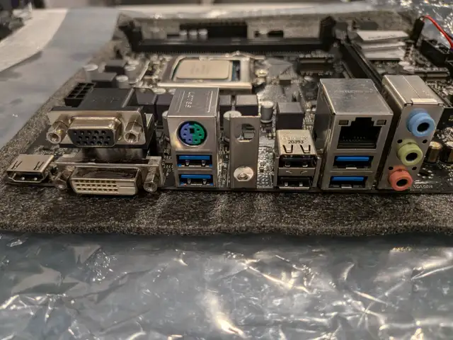 Intel i9-10850K, 10core/20thread CPU with ASRock B460M-HDV MB - Photo 4