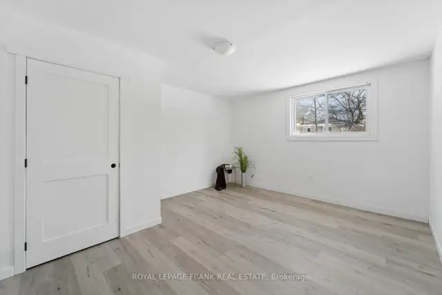 Rent walking basement - Photo 8
