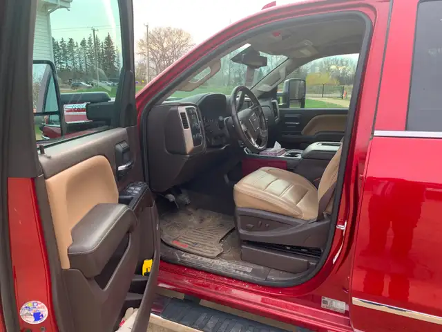 2018 GMC Denali Dually Diesel for Sale - Photo 5