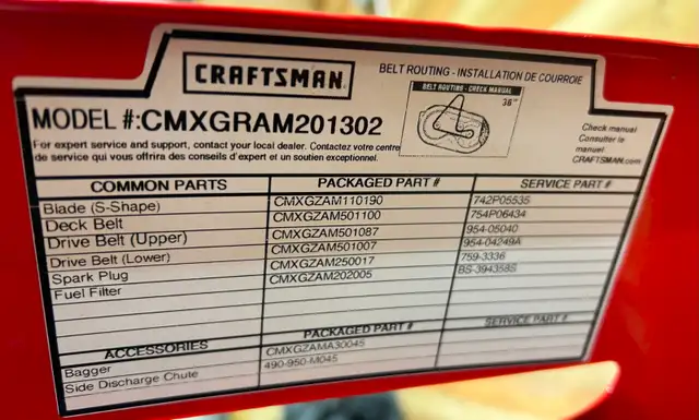 Craftsman T100 Riding Mower - Photo 5