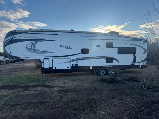 Jayco Eagle 5th Wheel Trailer - Photo 3