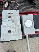 100AMP Siemens EQ 24/48 electrical panel c/w Main Breaker