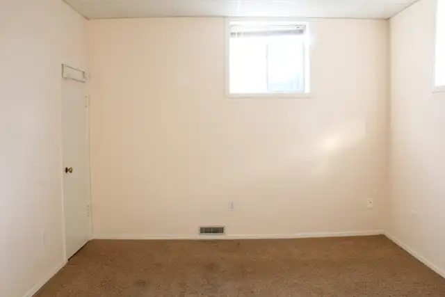 House share. (basement suite) $795.00/month - Photo 4