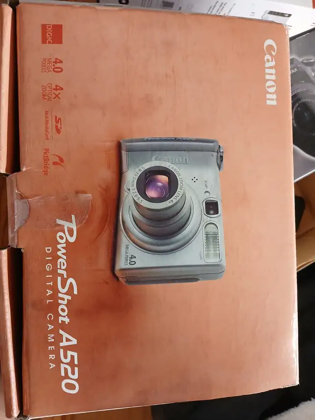 Camera Equipment - Photo 10