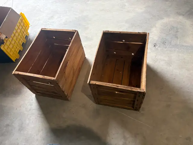 Free delivery used Wooden Crates (Set of 2) - Photo 5