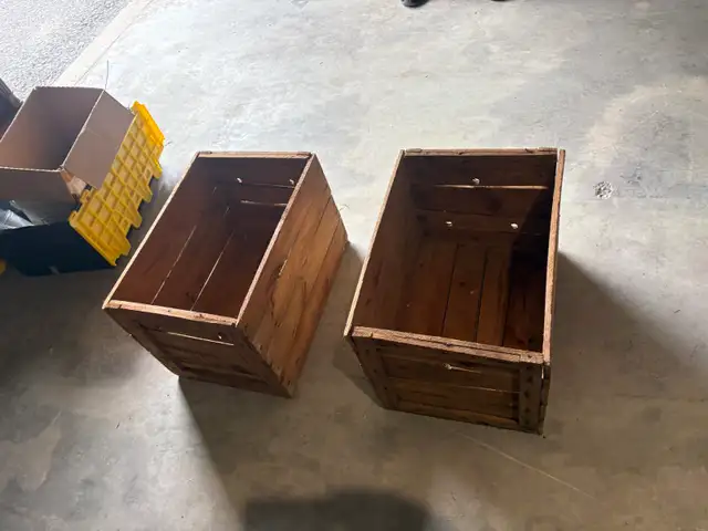 Free delivery used Wooden Crates (Set of 2) - Photo 9