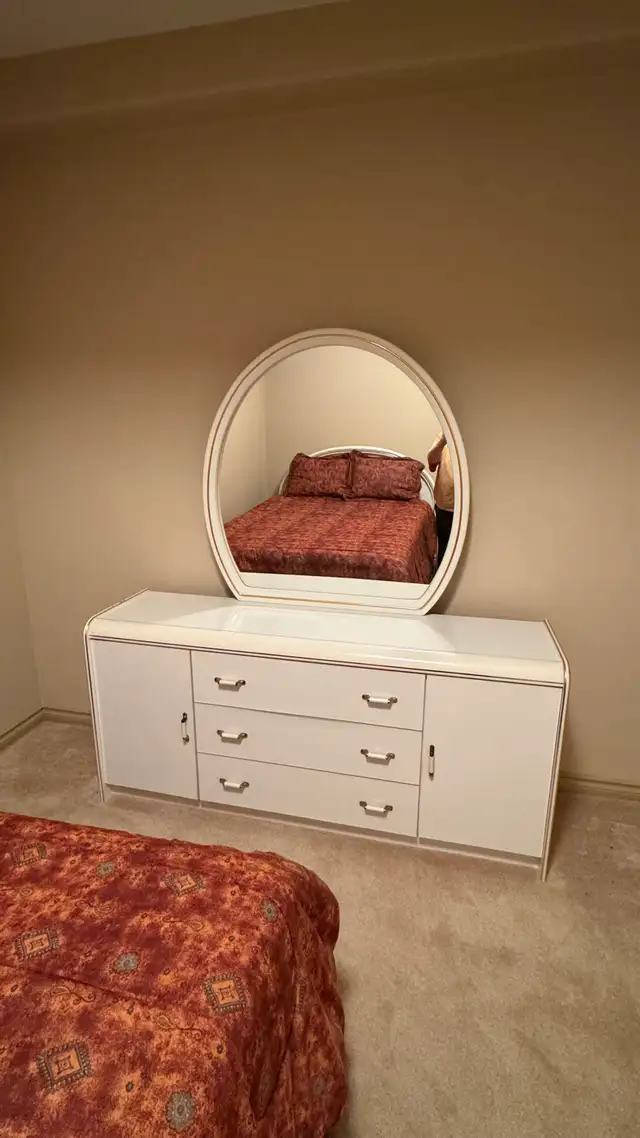 Queen size bed with Vanity and Nightstand - Photo 2