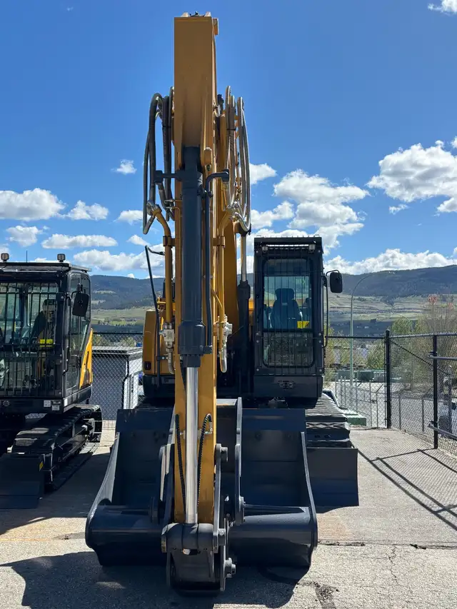 2024 XE155UCR Excavator for Rent - Photo 2
