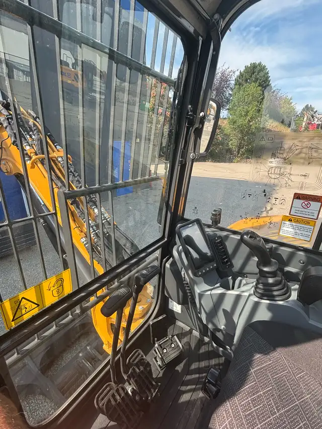 2024 XE55U Mini Excavator for Rent - Photo 10