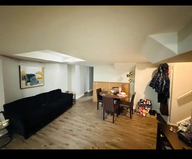 rent the basement - Photo 2