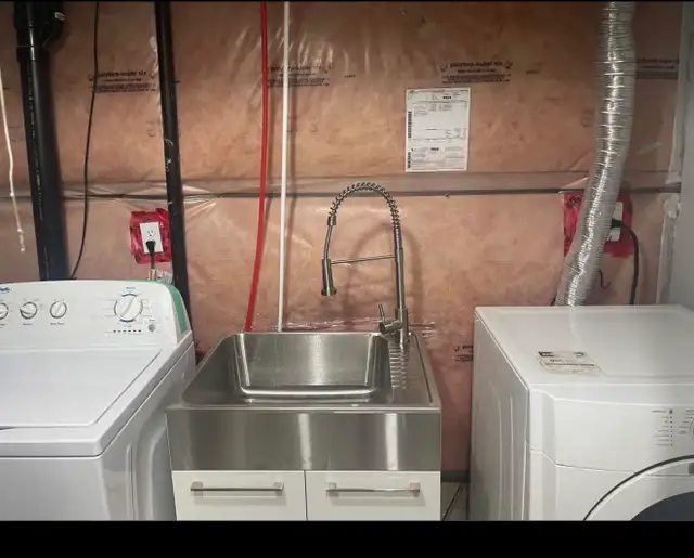 rent the basement - Photo 7