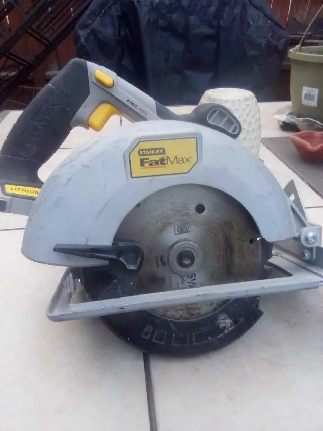 Stanley Fat Max with battery - Photo 2