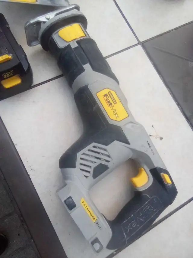 Stanley Fat Max with battery - Photo 4