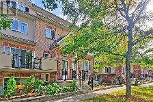 Pickering Executive 3 Bedroom Condo Townhouse In Gated Complex. - Photo 2