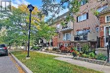 Pickering Executive 3 Bedroom Condo Townhouse In Gated Complex. - Photo 3