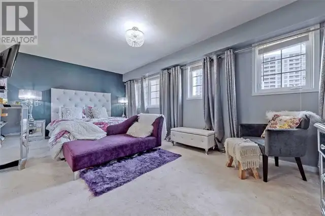 Pickering Executive 3 Bedroom Condo Townhouse In Gated Complex. - Photo 6