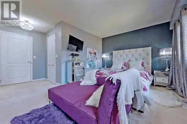 Pickering Executive 3 Bedroom Condo Townhouse In Gated Complex. - Photo 8