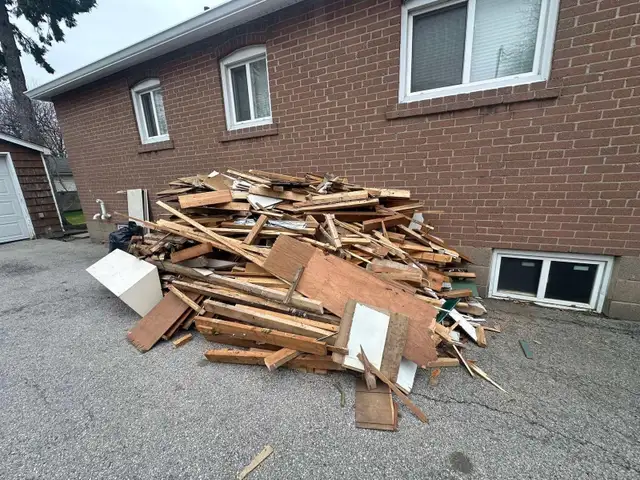 Furniture Removal & Cleanout Help – Fast GTA Service