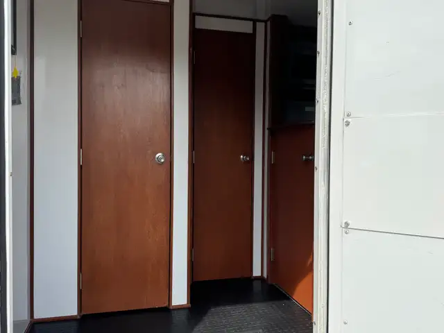 2014 office Trailer - Photo 7