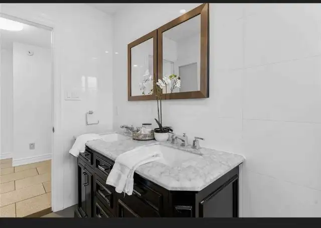 PRIVATE ROOM IN UPPER LEVEL FOR RENT IN MALTON - Photo 4