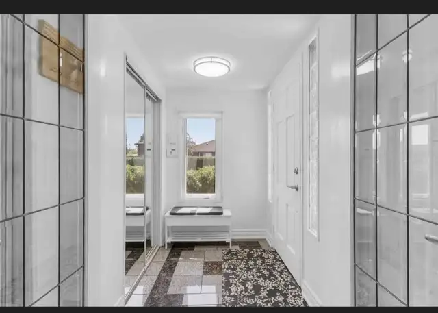 PRIVATE ROOM IN UPPER LEVEL FOR RENT IN MALTON - Photo 5
