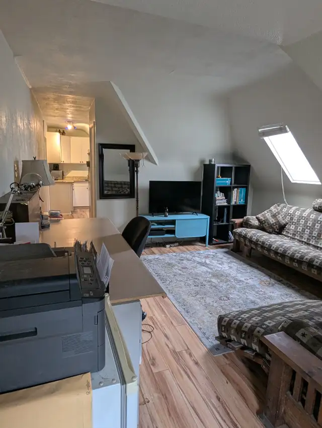 1 bedroom in exclusive S.E. Oakville - Photo 11