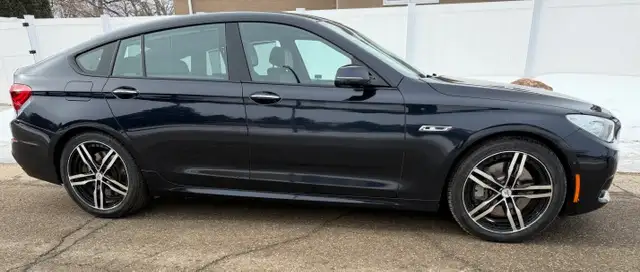 2015 BMW GRAN TURISMO 550i xDrive 4dr Hatchback AWD