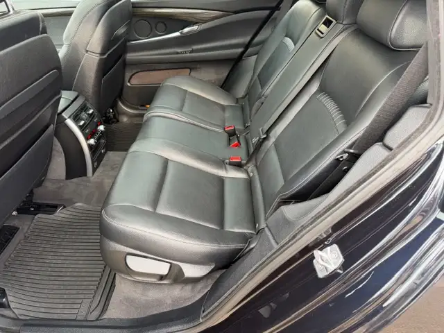 2015 BMW GRAN TURISMO 550i xDrive 4dr Hatchback AWD - Photo 4