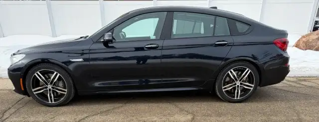 2015 BMW GRAN TURISMO 550i xDrive 4dr Hatchback AWD - Photo 10
