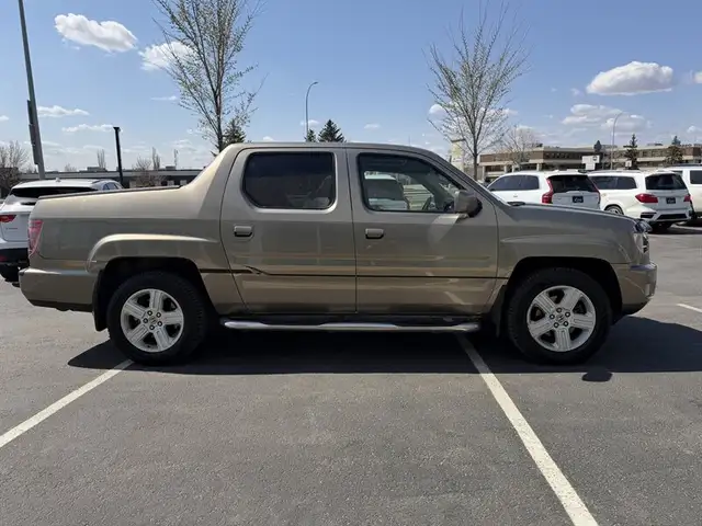 2010 Honda Ridgeline EX-L - Photo 4