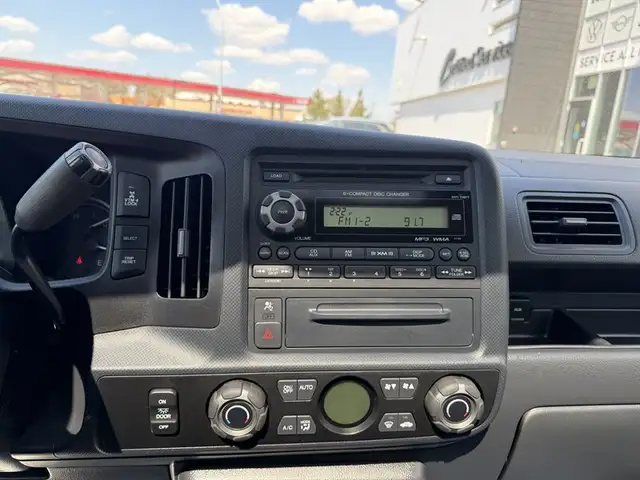 2010 Honda Ridgeline EX-L - Photo 12