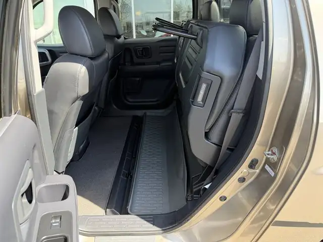 2010 Honda Ridgeline EX-L - Photo 20