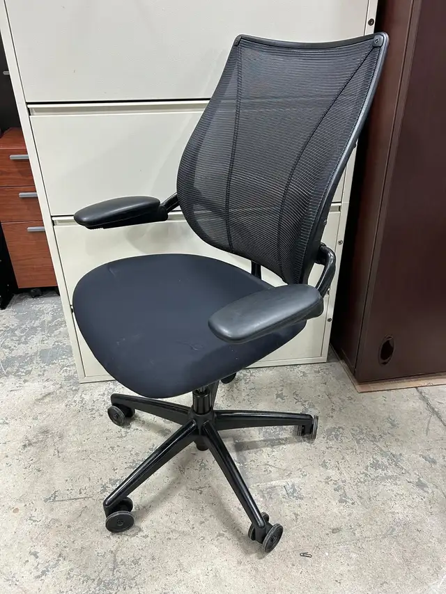 Liberty Task Chair Humanscale-Call Us Now! - Photo 3