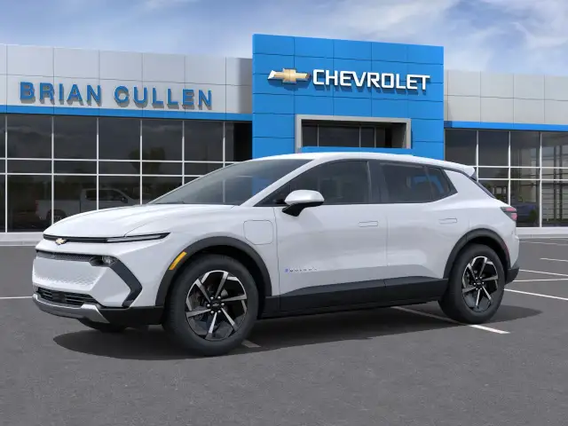 2026 Chevrolet Equinox EV - Photo 2